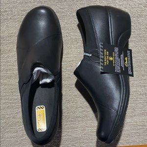 Clarks Grasp High Work Slip-On Shoes